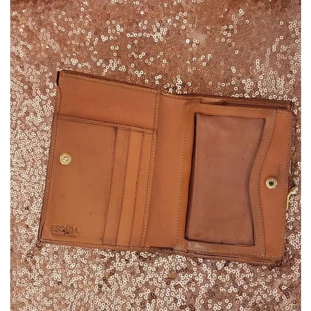 Escada wallet